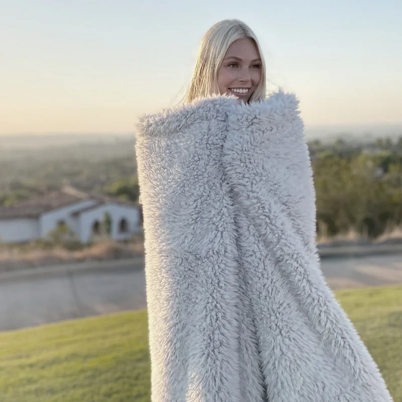 Mohair blankets with a unique sheen and softnessANGEL PLUSH BLANKET | BIG - SILVER CLOUD