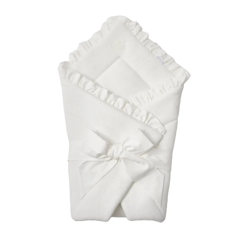 Silk blankets with a smooth and elegant touchBaby Sleeping Nest & Blanket