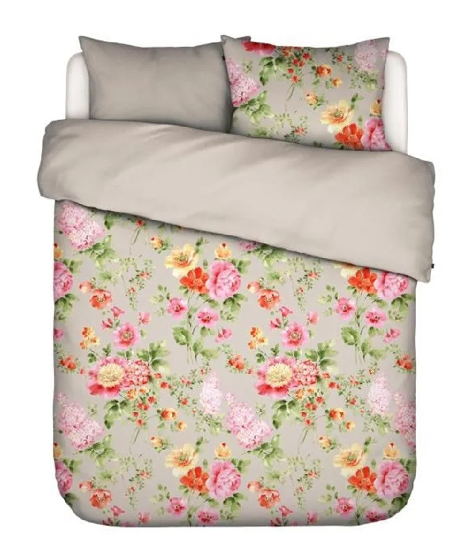 Value - for - money duvet covers that offer great quality at a reasonable priceDUVET COVER SET / CLAUDI