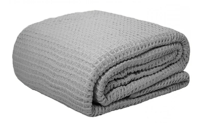 Chenille blankets with a thick and fuzzy textureEgyptian Cotton Waffle Blanket Silver