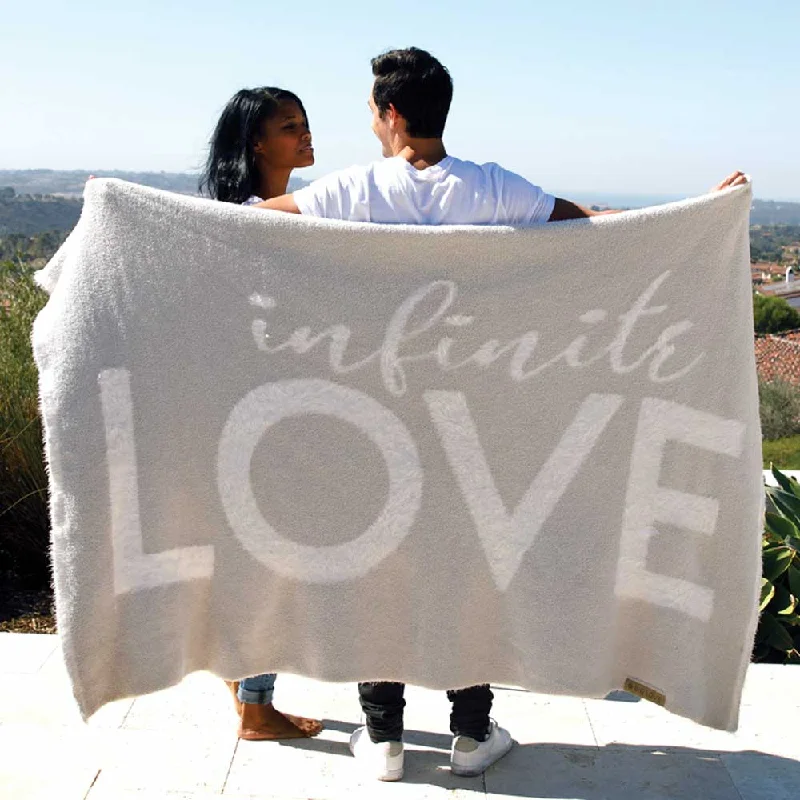 Recycled polyester blankets for an eco - conscious optionDREAM | LOVE