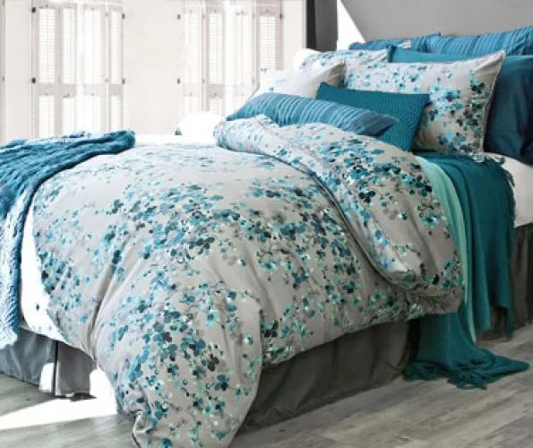 Snap - closure duvet covers for a quick and convenient way to open and closeDUVET COVER / HYCROFT