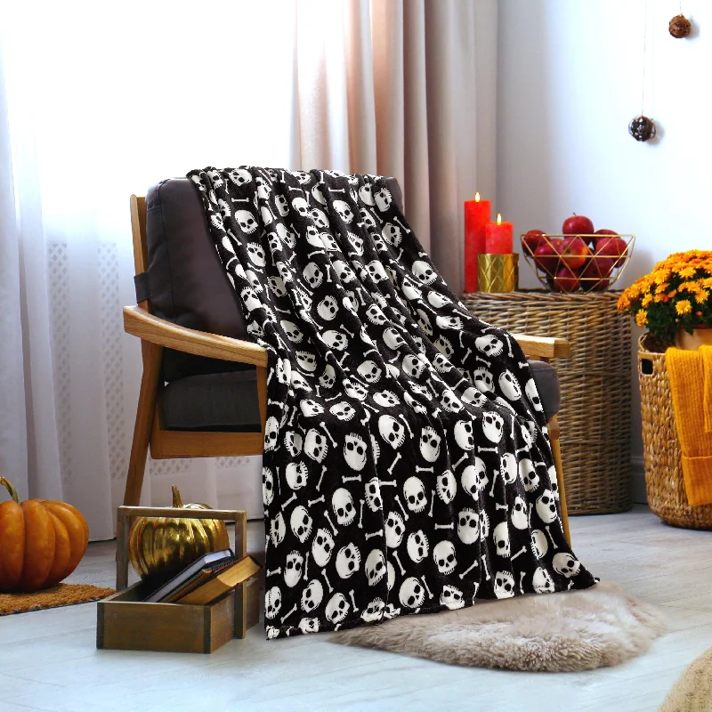 Wool blankets with natural warmth and insulationElegant Comfort Halloween Theme Fleece Throw Blankets  - Velvety Feel, 50 x 60 inches