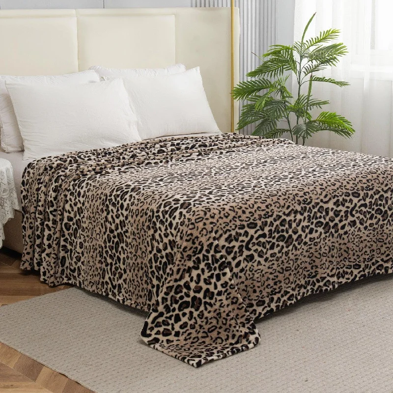 Bamboo fiber blankets with natural antibacterial propertiesElegant Comfort Leopard Printed Velour Fleece Blanket Animal Print Design - Velvety Feel