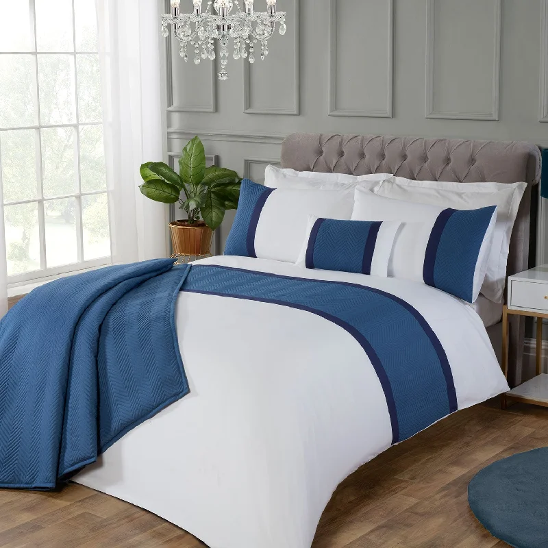 Thermal - regulating duvet covers to keep you warm in winter and cool in summerEton Blue Pinsonic Velvet Super Soft Duvet Set