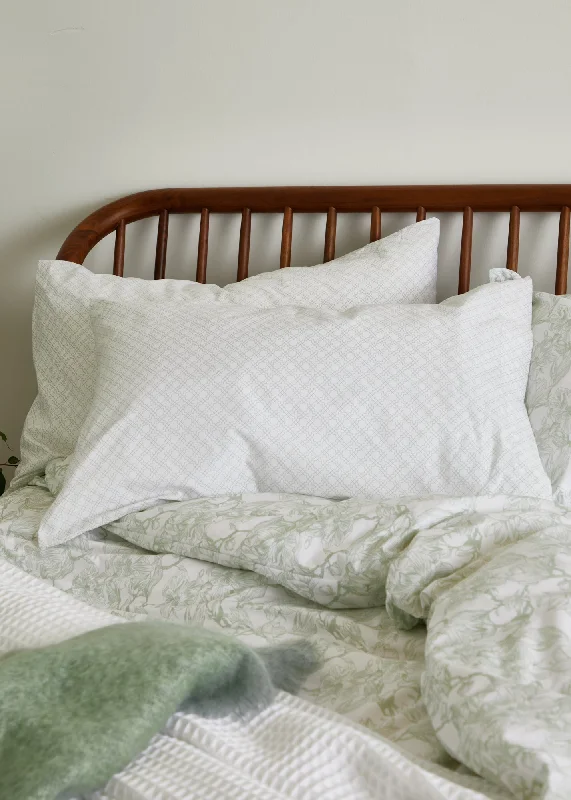 Rayon from bamboo blankets for a silky and breathable feelFoxford Sage Trellis Pillowcase Set