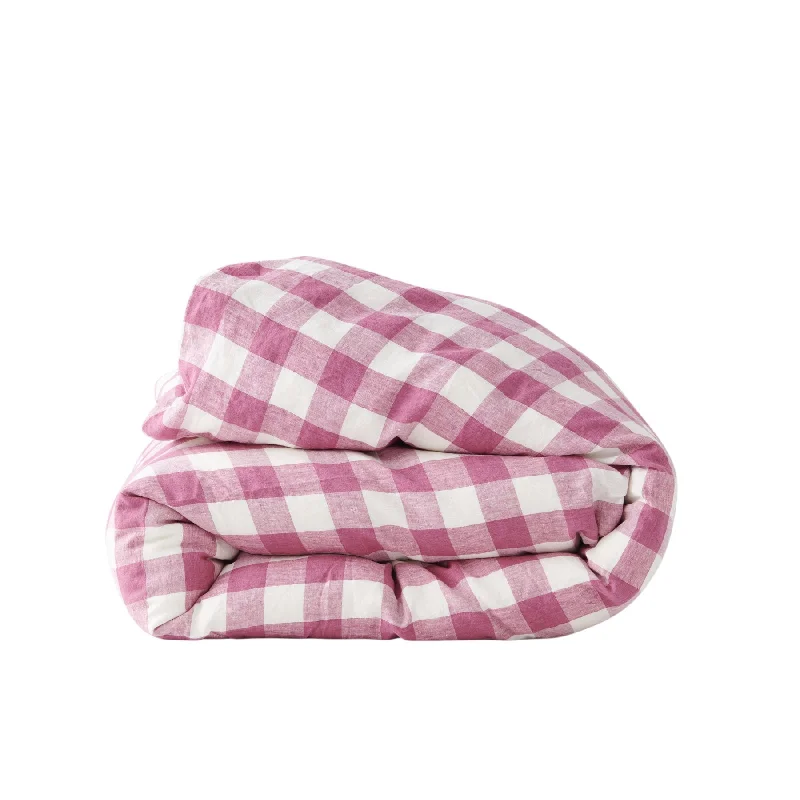 Patchwork duvet covers with a variety of fabric pieces sewn together for a rustic charmFuchsia Gingham Duvet Cover