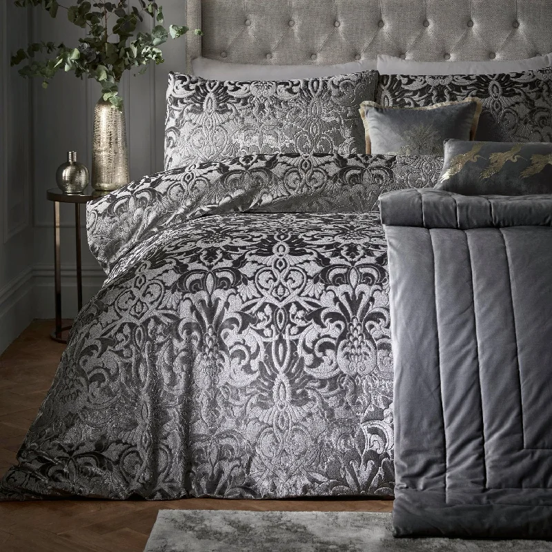 Expensive duvet covers with premium materials and artisanal craftsmanshipLaurence Llewelyn-Bowen Firenza Slate Velvet Duvet Set