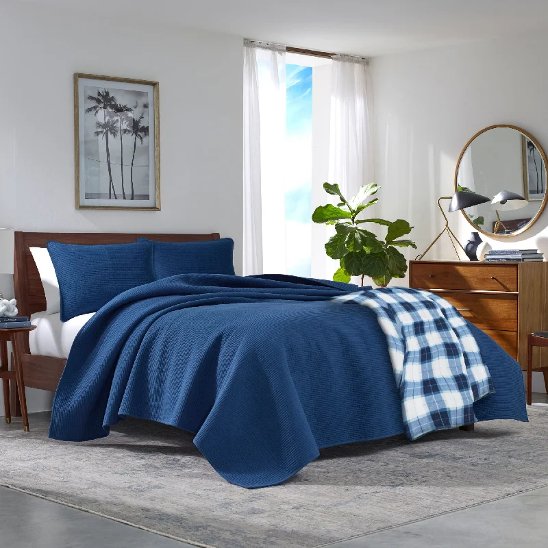 Rayon from bamboo blankets for a silky and breathable feelNautica Northsail Plaid Blue Twin Blanket