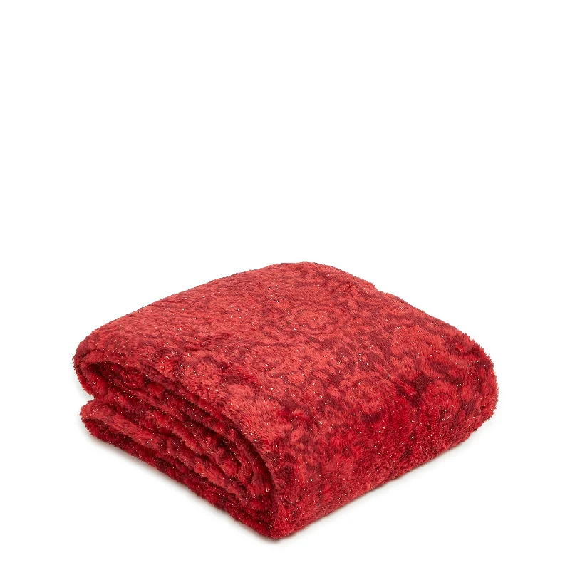 Microfiber blankets that are durable and easy to care forOutlet Shimmer Fleece Throw Blanket