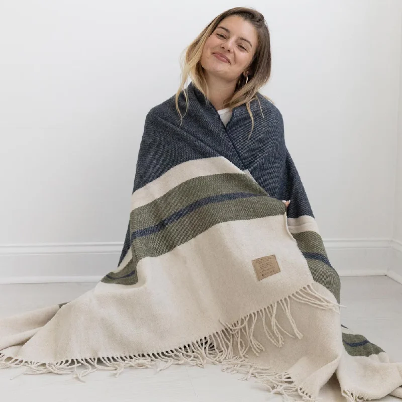 Acrylic blankets for a soft and affordable alternativePEACE |  MOTHER EARTH