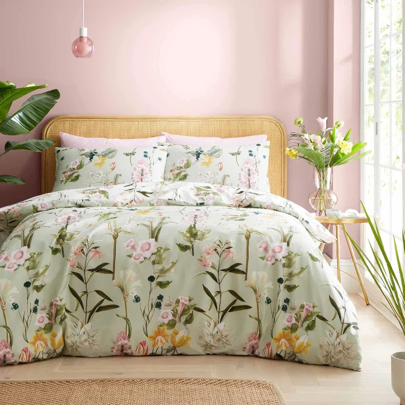 Duvet covers that work well with memory - foam mattresses for added comfortRHS Exotic Floral Duvet Cover Set