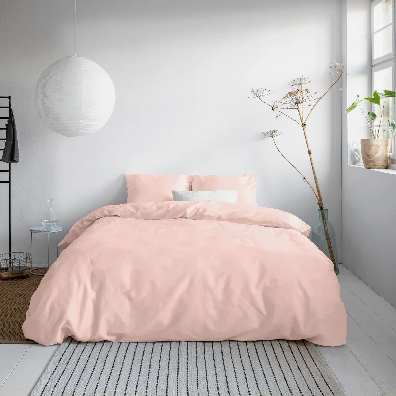 Ombre - colored duvet covers with a gradient effect for a trendy and unique styleSatin Cotton Duvet Cover roze