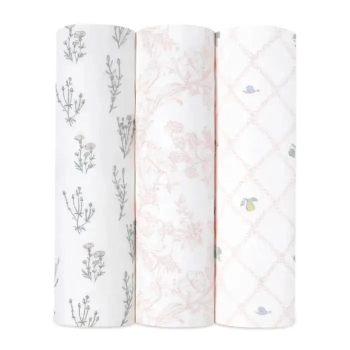 Silk blankets with a smooth and elegant touchSilky soft swaddle "french floral"