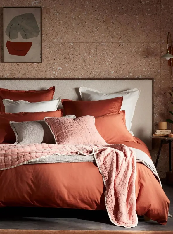 Anti - dust mite duvet covers to keep the sleep environment cleanTerracotta Super Soft 100% Cotton Bed Linen