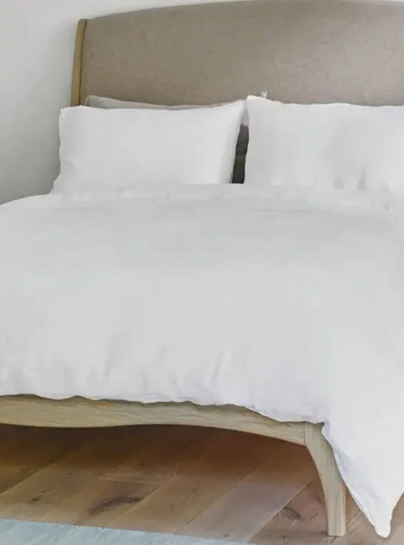 Linen duvet covers with a natural texture and breathabilityWhite Linen Bedding