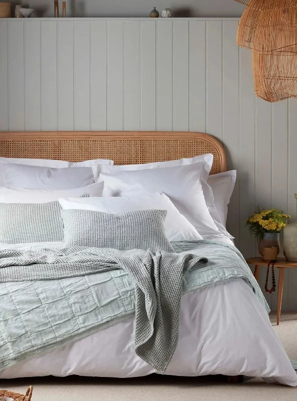 Anti - dust mite duvet covers to keep the sleep environment cleanWhite Petworth 100% Cotton 400 Thread Count Bed Linen