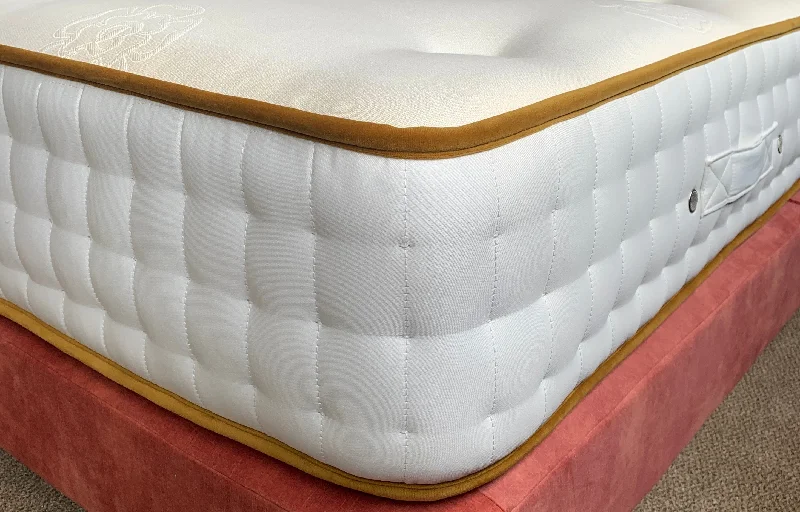 Wool - filled mattresses for natural insulation and moisture - wickingBurgess Sandringham Mattress