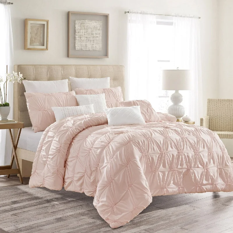 Latex - filled comforters with a bouncy texture and good supportEsca Aspen Fabric Polyester 7PC Comforter Set