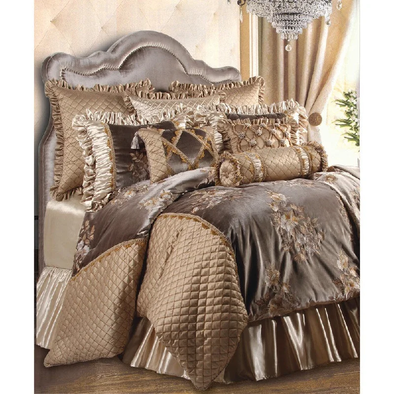 Bamboo - fiber - filled comforters with antibacterial and breathable qualitiesJennifer Taylor Legacy 9 or 10-Piece Comforter Set