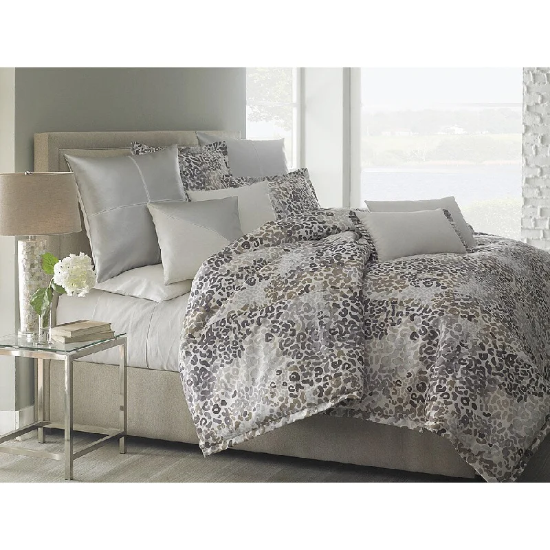 Duck down comforters with a softer feel and good warmth retentionMichael Amini Jaxon 10-piece Comforter Set