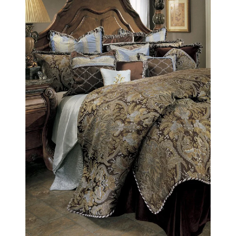 Cotton - filled comforters for a breathable and natural sleep experienceMichael Amini Portofino 13-piece Comforter Set