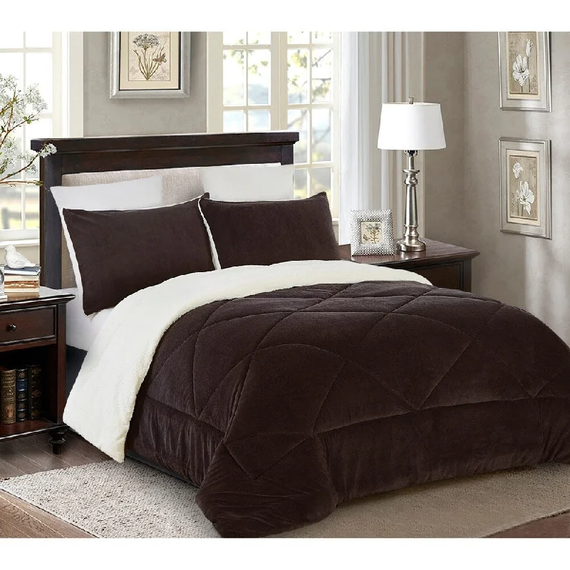 King - size comforters to fit large king - sized beds perfectlyReversible 3 piece Fleece/Sherpa Down Alternative Comforter set - King- Chocolate