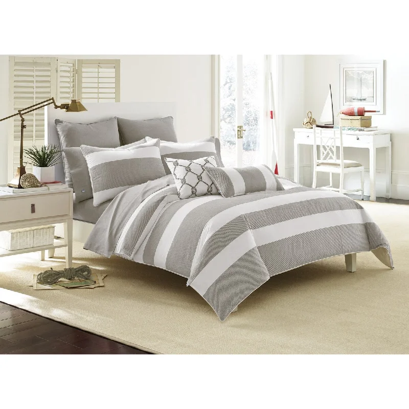 Silk - filled comforters for a luxurious and smooth touchSouthern Tide Breakwater Twin Nautical Grey Comforter Set